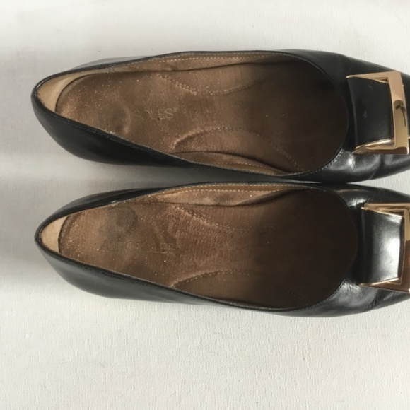 Aerosoles Womens Good Times Flats Black Leather Gold Trim 9.5 - Picture 6 of 8